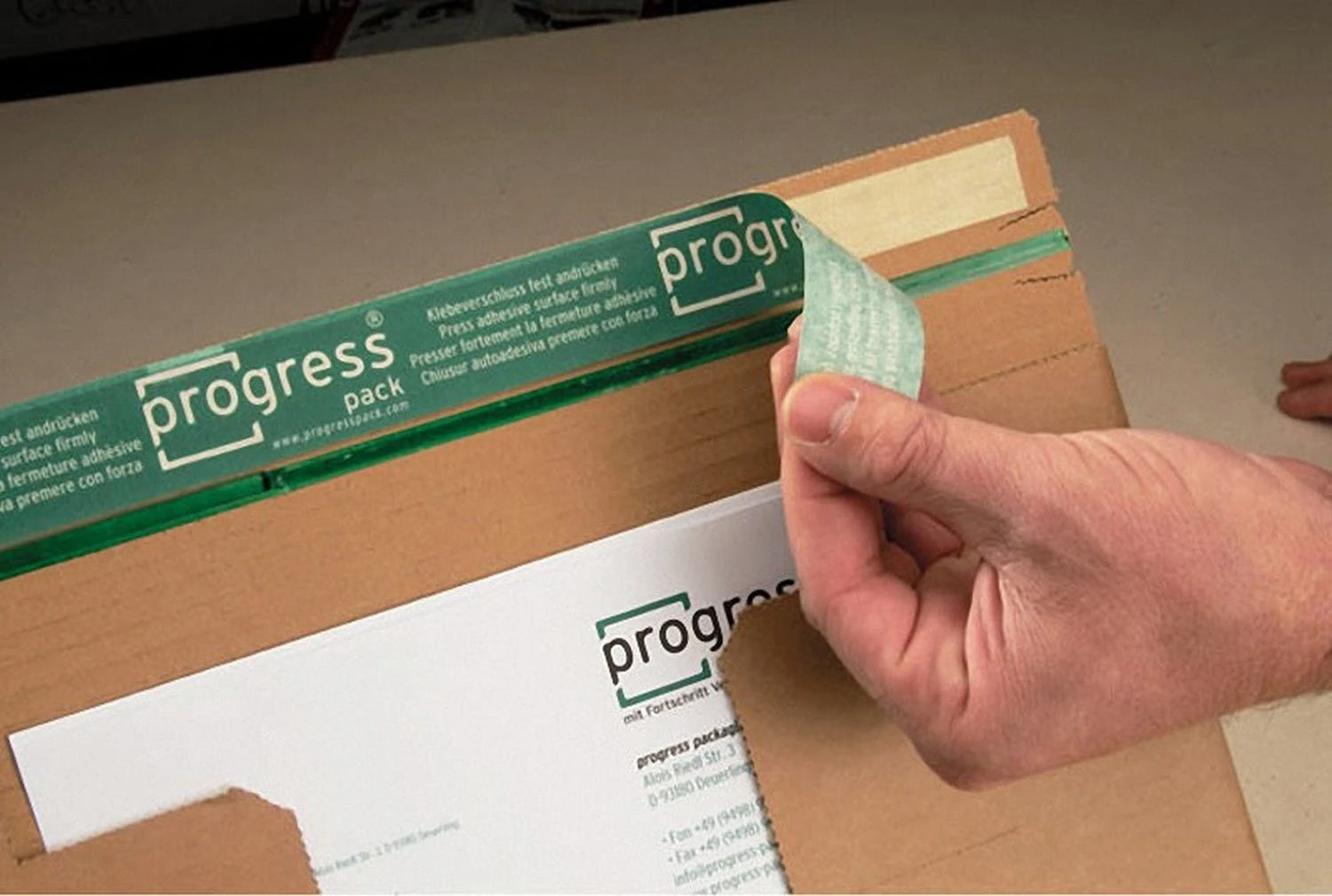 Null 20x Post-Versandkarton PACKBOX-L SK-Verschluss Aufreißfaden 328x290x120mm Braun A4+ 7 Null 20x Post-Versandkarton PACKBOX-L SK-Verschluss Aufreißfaden 328x290x120mm Braun A4+ – Bild 7